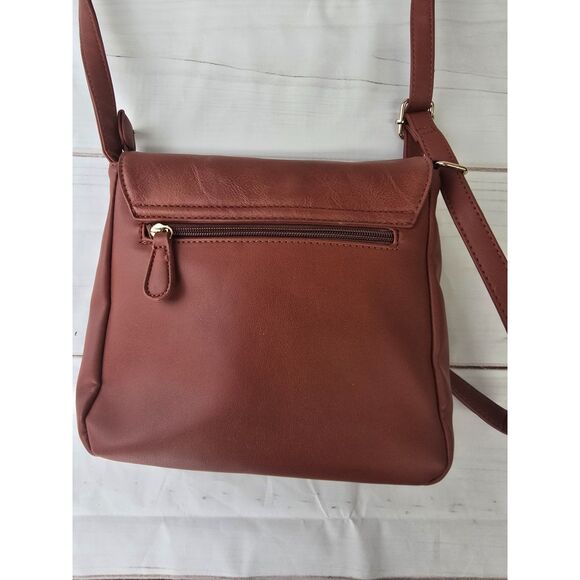 LaVie Crossbody Purse 5 Pockets Brown/Red Color Adjustable Strap - Picture 2 of 6